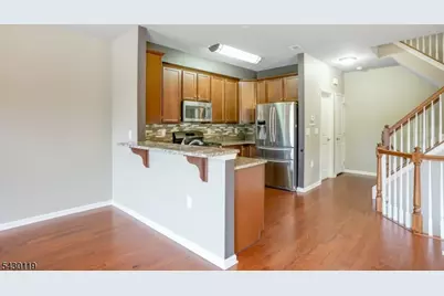 512 Waterview Ct #512, Hanover Township, NJ 07927 - Photo 6