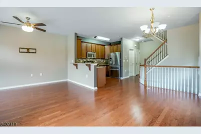 512 Waterview Ct #512, Hanover Township, NJ 07927 - Photo 4