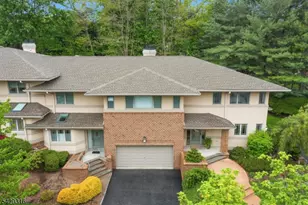 22 Fox Run Rd, Allendale, NJ 07401 - Photo 42