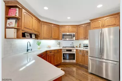 22 Fox Run Rd, Allendale, NJ 07401 - Photo 18