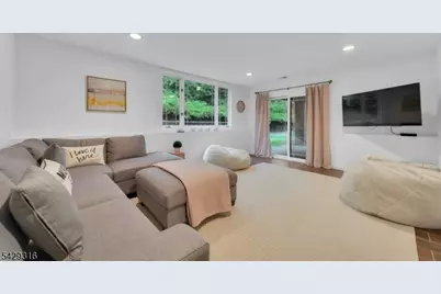 22 Fox Run Rd, Allendale, NJ 07401 - Photo 34