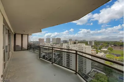 2077 Center Ave, Fort Lee, NJ 07024 - Photo 16