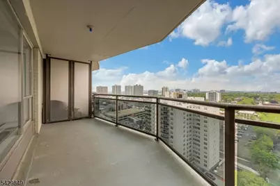 2077 Center Ave, Fort Lee, NJ 07024 - Photo 18