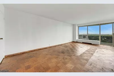 2077 Center Ave, Fort Lee, NJ 07024 - Photo 1