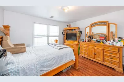 447 S 9th St, Newark, NJ 07103 - Photo 6