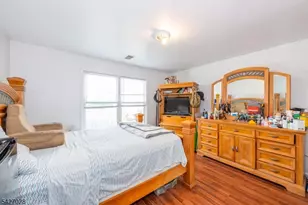 447 S 9th St, Newark, NJ 07103 - Photo 6