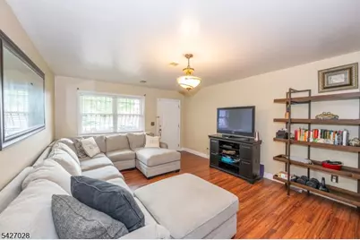 447 S 9th St, Newark, NJ 07103 - Photo 4