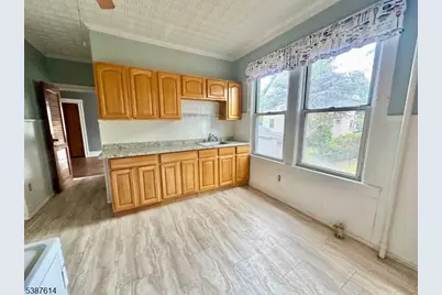 4A Swaine Pl, West Orange Township, NJ 07052 - Photo 4