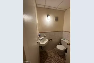 77 Prospect Ave, Hackensack, NJ 07601 - Photo 10