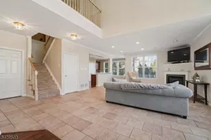 123 Levinberg Ln, Wayne Twp., NJ 07470 - Photo 4
