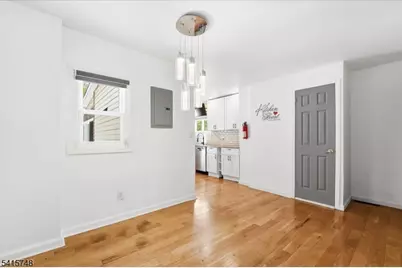 148 Jerome Pl, Bloomfield, NJ 07003 - Photo 18
