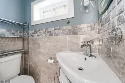 148 Jerome Pl, Bloomfield, NJ 07003 - Photo 30