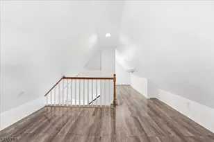 148 Jerome Pl, Bloomfield, NJ 07003 - Photo 6