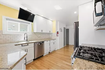 148 Jerome Pl, Bloomfield, NJ 07003 - Photo 22