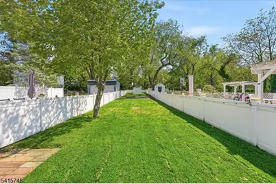 148 Jerome Pl, Bloomfield, NJ 07003 - Photo 34