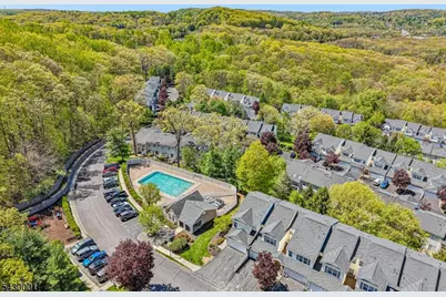 2501 Vantage Ct, Denville, NJ 07834 - Photo 38