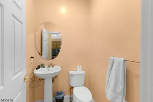 72 Albert Ct, Parsippany, NJ 07054 - Photo 12