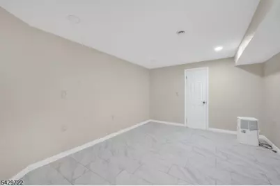 205 Crown Point Rd, Parsippany, NJ 07054 - Photo 24