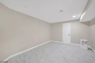 205 Crown Point Rd, Parsippany, NJ 07054 - Photo 24