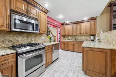 67 South Pkwy, Clifton, NJ 07014 - Photo 10