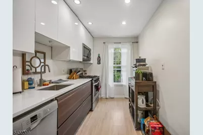 390 Morris Ave #8, Summit, NJ 07901 - Photo 6