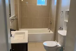 298 Clinton Pl, Newark, NJ 07112 - Photo 6