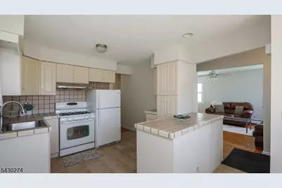 34 Arch St, Butler, NJ 07405 - Photo 10