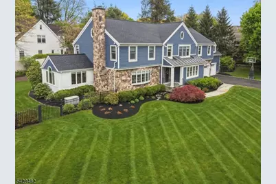18 Sandy Hill Rd, Chatham Township, NJ 07928 - Photo 2