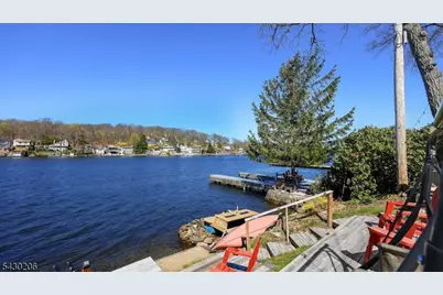 373 Lakeside Blvd, Hopatcong, NJ 07843 - Photo 4