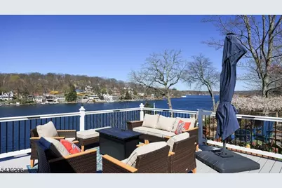 373 Lakeside Blvd, Hopatcong, NJ 07843 - Photo 8