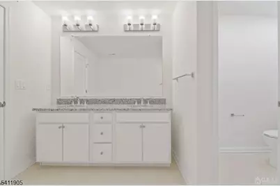 735 Station Rd, Dunellen, NJ 08812 - Photo 12