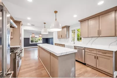 63 Park Ave, Wyckoff Township, NJ 07481 - Photo 12