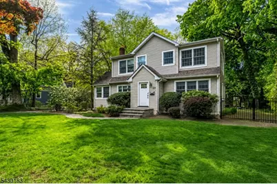 63 Park Ave, Wyckoff Township, NJ 07481 - Photo 2