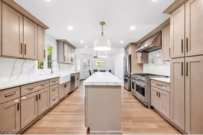 63 Park Ave, Wyckoff Township, NJ 07481 - Photo 10