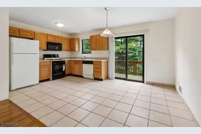 201 Watchung Ave #19, Bloomfield Twp., NJ 07003 - Photo 10