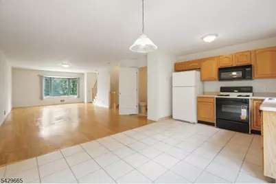 201 Watchung Ave #19, Bloomfield Twp., NJ 07003 - Photo 12