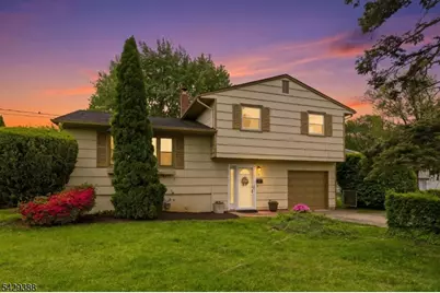 2 Moryan Rd, Edison Twp., NJ 08817 - Photo 4