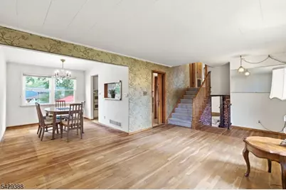 2 Moryan Rd, Edison Twp., NJ 08817 - Photo 18
