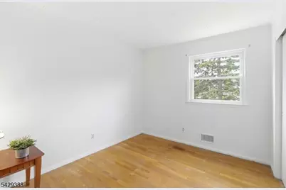 2 Moryan Rd, Edison Twp., NJ 08817 - Photo 20
