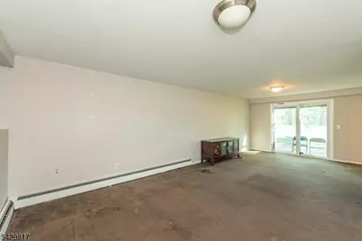 6 Beaumont Pl, Hanover Township, NJ 07981 - Photo 18