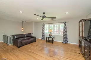 6 Beaumont Pl, Hanover Township, NJ 07981 - Photo 8