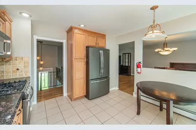 6 Beaumont Pl, Hanover Township, NJ 07981 - Photo 12