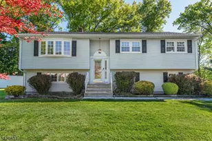6 Beaumont Pl, Hanover Township, NJ 07981 - Photo 2