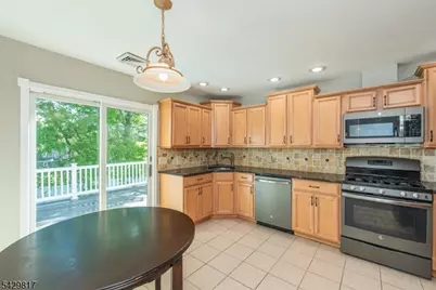 6 Beaumont Pl, Hanover Township, NJ 07981 - Photo 10