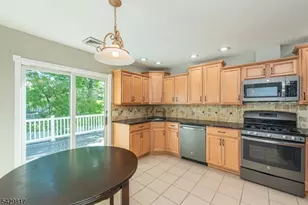 6 Beaumont Pl, Hanover Township, NJ 07981 - Photo 10