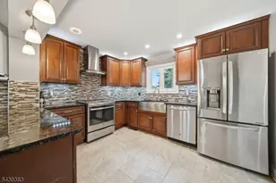 29 Fischer Ave, Nutley, NJ 07110 - Photo 10