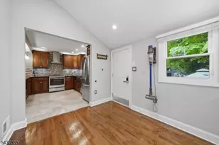 29 Fischer Ave, Nutley, NJ 07110 - Photo 12