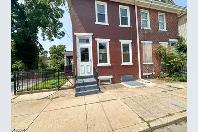 438 Lawrence St, Burlington City, NJ 08016 - Photo 1