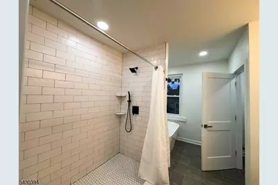438 Lawrence St, Burlington City, NJ 08016 - Photo 12