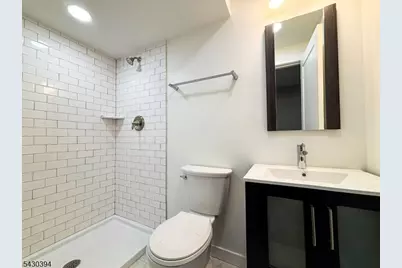 438 Lawrence St, Burlington City, NJ 08016 - Photo 8